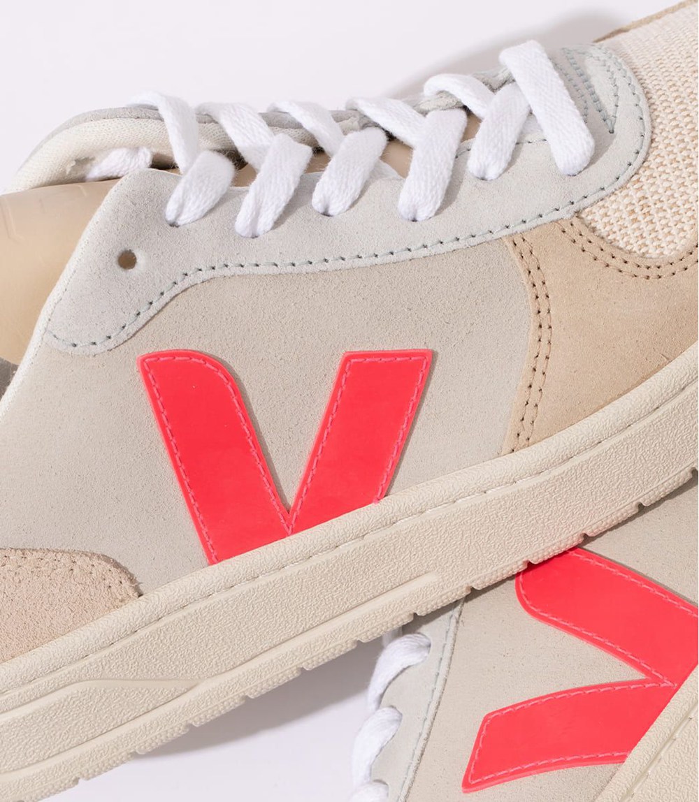 Veja Sneakers Womens - V-10 Suede Multico Natural - Beige/Pink - 4395SLBCY